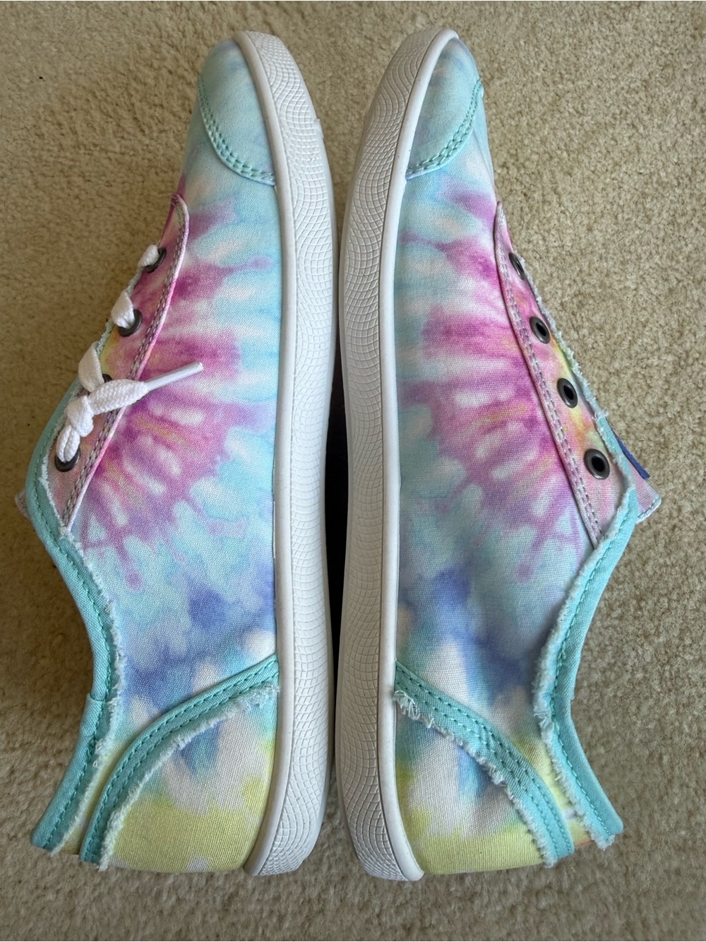 Skechers BOBS Women’s Tie-Dye Slip-On Sneakers - Pastel Colours Size 9 NWOT